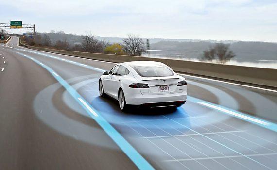 Беспилотные электромобили Tesla