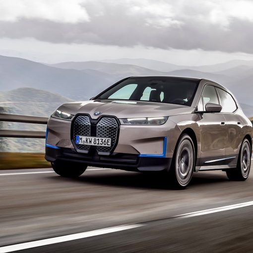 Электрический кроссовер BMW iX