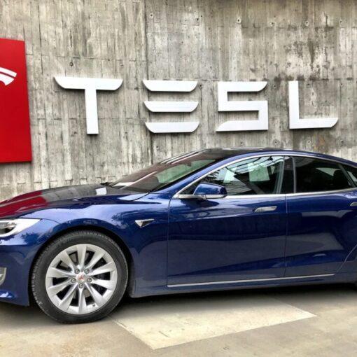 Рекордные поставки Tesla