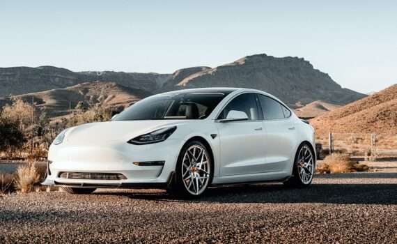 Tesla Model 3 является самой популярной моделью